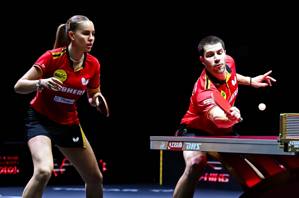 前对赛道进, 的生动局面